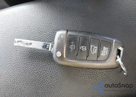 2019 Hyundai Veloster 2.0 z USA, uszkodzony, nr VIN KMHTG6AF1KU013510